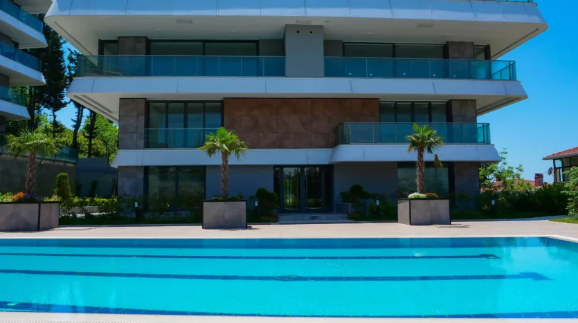 1+1 Sea view apartment for sale in Istanbul – suitable for Turkish citizenship