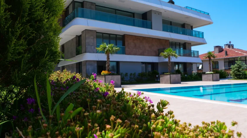 1+1 Sea view apartment for sale in Istanbul – suitable for Turkish citizenship