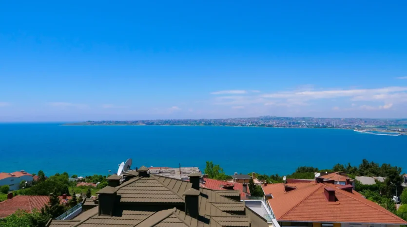 1+1 Sea view apartment for sale in Istanbul – suitable for Turkish citizenship
